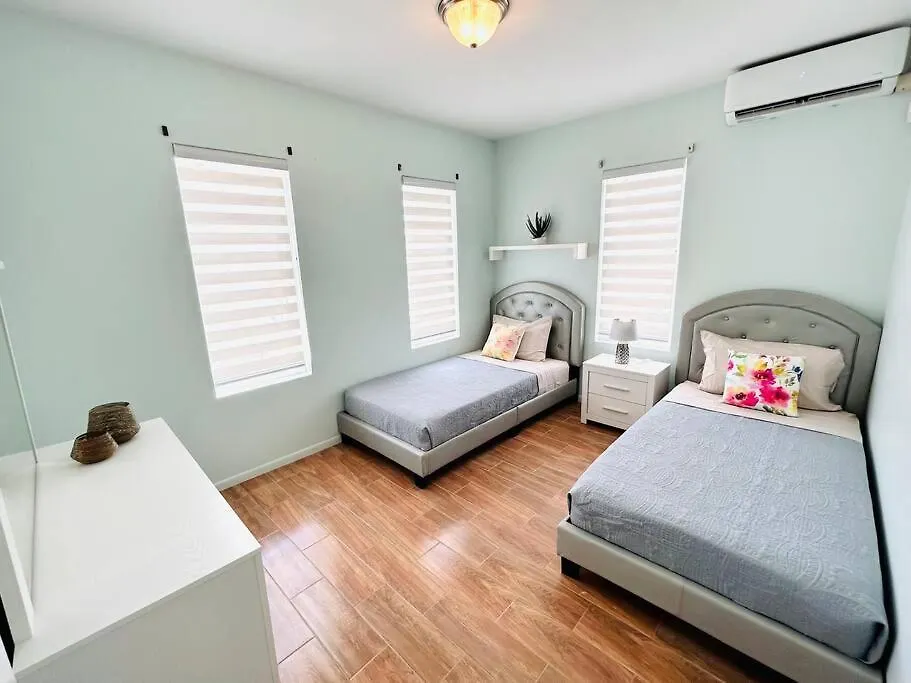 Turibana Villa- 3 Bedroom, 2 Bathroom Palm Beach