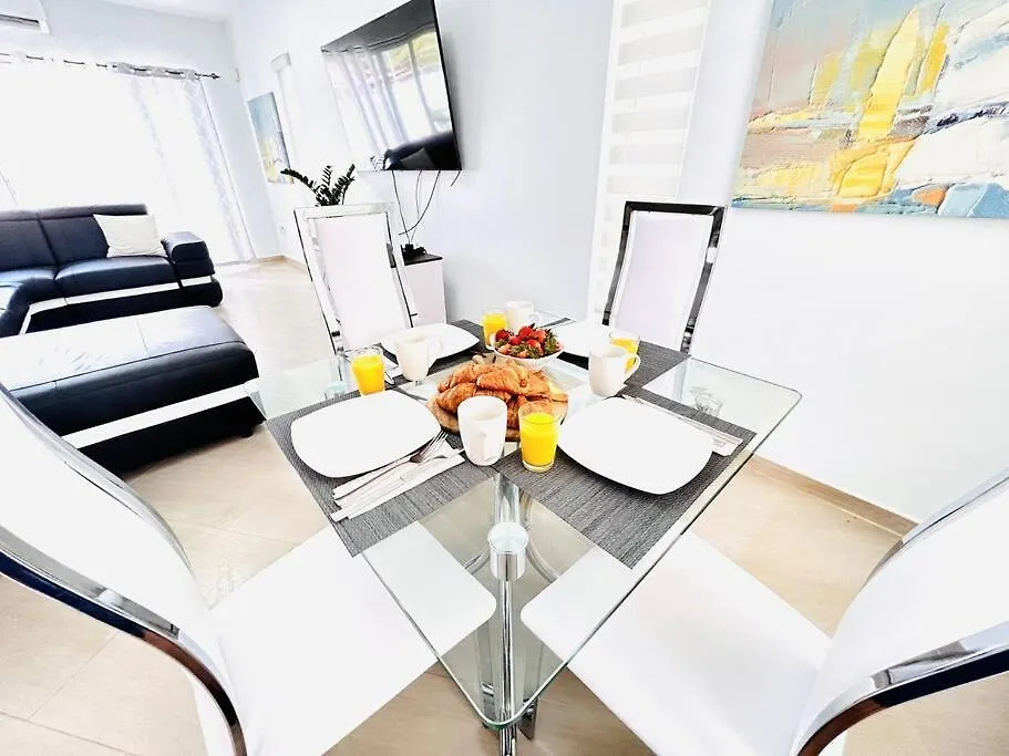Villa Turibana Villa- 3 Bedroom, 2 Bathroom Palm Beach